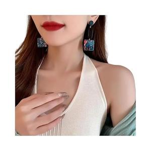 Boucle d'oreille en résine de haute qualité pour femmes et filles Style ange de mariage classique de l'Inde bijoux artisanaux Javed - Product Image 4