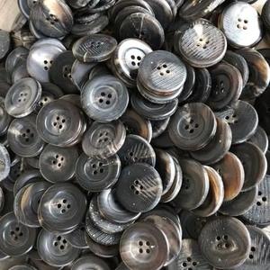 กระดุมเปล่าทำจากเขาควายธรรมชาติสำหรับอุปกรณ์ตกแต่งเสื้อผ้า คุณภาพสูง - Product Image 2