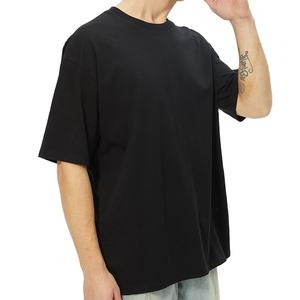 Camiseta Negra Oversize de Algodón para Hombre, 230GSM, con Logotipo Personalizado, Tallas Grandes, Hombros Caídos, Corte Holgado - Product Image 2