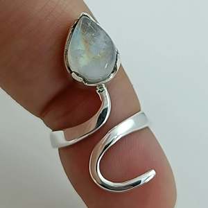 925 Sterling Silver Rainbow Moonstone <b>Statement</b> <b>Ring</b> Handmade Boho June Birthstone Jewelry 18K Perfect Gift for Her Birthday - Product Image 2