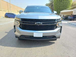 Chevrolet Tahoe RST 2022 d'occasion, moteur V8 turbo 6.2L, traction avant, sièges en cuir - Product Image 6