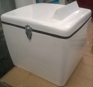 Cajas Traseras para Motocicleta de Fibra de Vidrio FRP con Logotipo Personalizado, Venta Directa de Fábrica 2023, Modelo D de FIBRECRAFTS INDIA, Apertura Superior LED de 90L - Product Image 3