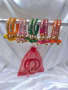 Brazaletes tradicionales Kundan Multi PearlThread KundanJhumka Brazaletes Set Punjabi chuda Brazalete nupcial Boda India Favor Haldi - Product Image 4