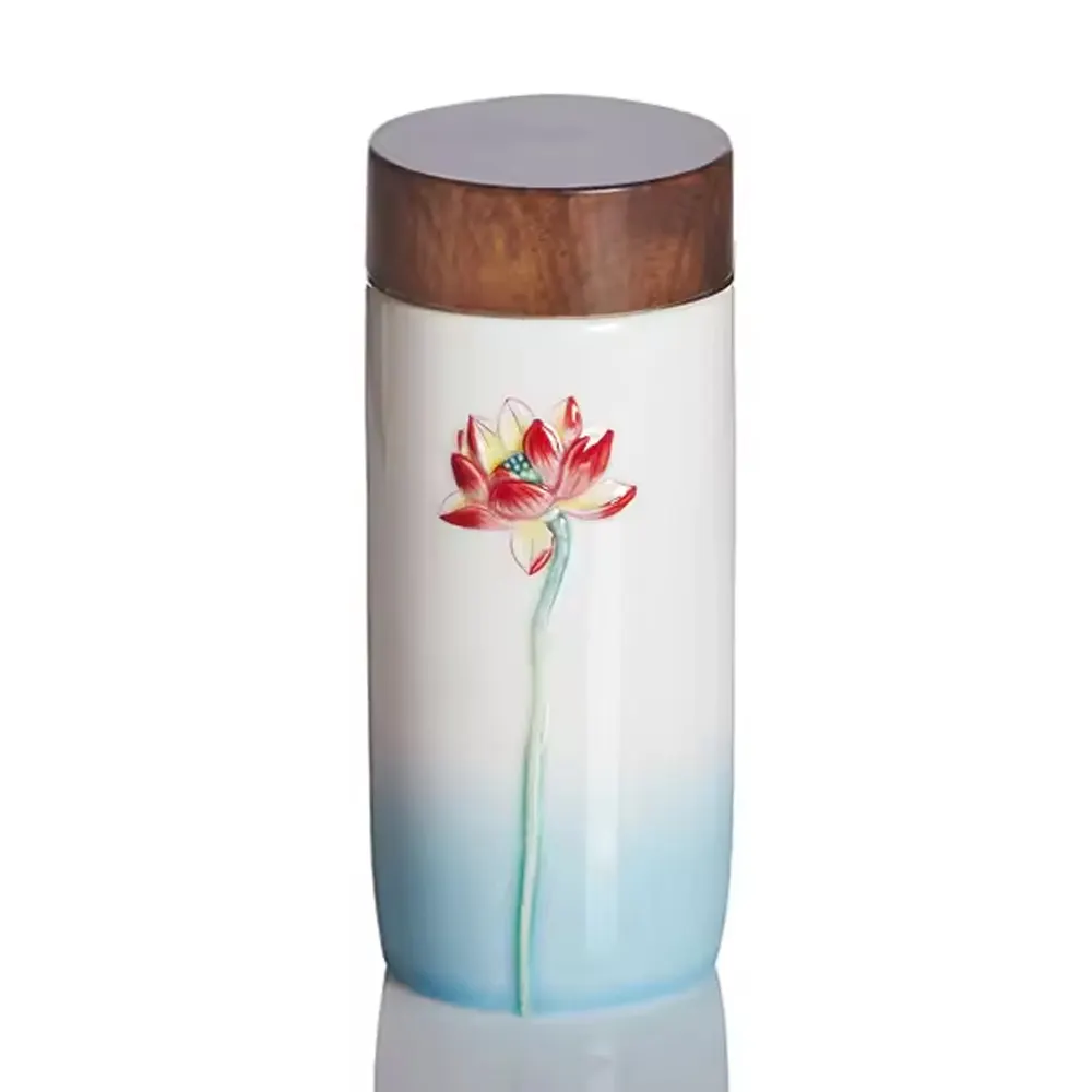 Bicchiere da tè di bellezza di loto Liven Acera realizzato con bellissimi disegni minimalisti eccellente tecnica di incisione.