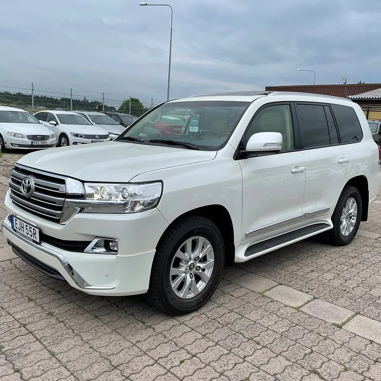 Benzine/Diesel Gebruikte Toyota Land Cruiser (J300) (Comfort Georiënteerd) Suv Auto 'S Te Koop Alle Modellen En Jaar Beschikbaar Voor Export