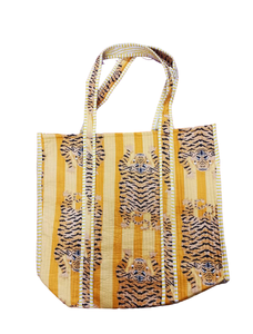 Bolso de mano de lujo con estampado de tigre Premium, logotipo personalizado, forro de lona impermeable, fabricante indio, exportador, resistente al agua para invierno - Product Image 4