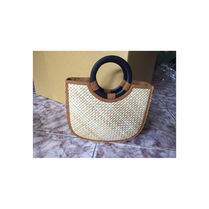 Bolsos de Mano Clásicos de Mimbre de Ratán Ecológicos para Mujer - Asa de Color Personalizado, Artesanía Multifuncional, Fabricante de Vietnam - Product Image 4
