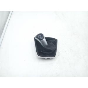 POIGNÉE DE LEVIER DE VITESSES AVEC SOUFFLET VOLKSWAGEN T-CROSS Série (19>) 2GM711113BTVV Diesel 1.6 - Product Image 1