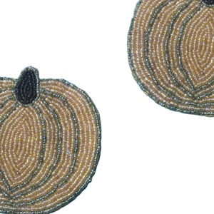 Posavasos con cuentas de cristal en forma de ciruela hechos a mano con colores personalizados - Product Image 4