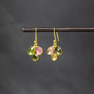 ต่างหูพลอยทัวร์มาลีนหลากสี ชุบทอง เงินแท้ 925 สไตล์คลาสสิก เหมาะสำหรับงานแต่งงาน งานเลี้ยง ของขวัญวันครบรอบที่สมบูรณ์แบบ - Product Image 2