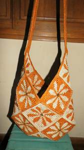 Bolso Tote Casual de Rafia Tejida a Mano en Madagascar, con Dos Asas, Multicolor, Forro de Cuero y Algodón, Cierre Abierto - Product Image 4