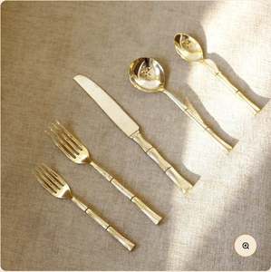 Juego de cena grabado en latón con cubiertos Apple Khomcha incluidos para pequeños aperitivos o comidas saludables - Product Image 6