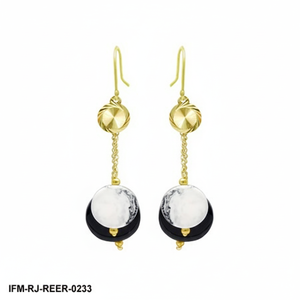 Collar Moderno de Resina Negra y Blanca con Colgante de Borla Dorada y Pendientes Largos Geométricos para Mujer - Product Image 3