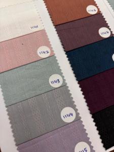 Mezcla sostenible de tela Tencel de algodón Premium 58 para camisas, vestidos y uniformes - Product Image 3