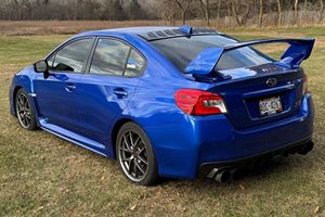 Subaru WRX STI Limited 2015 Usado, Transmisión Manual de 6 Velocidades, 2 Dueños, Modificaciones de Rendimiento, Tracción en las Cuatro Ruedas - Product Image 2