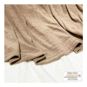 La couverture de serviettes en coton/polyester mélangé est incroyablement absorbante et luxueusement douce au toucher Couleurs classiques - Product Image 1