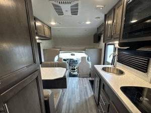 Vendeur Vérifié pour E-n-t-e-g-r-a C-o-a-c-h O-d-y-s-s-e-y Se 22CF d'occasion 2025, Prêt pour le Voyage - Product Image 5