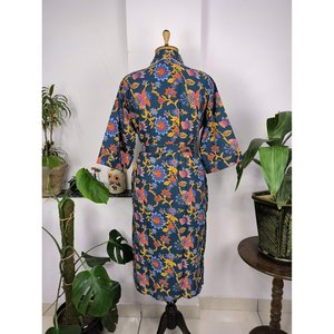Boho-Hausrobe Indischer Handbedruckter Baumwoll-Kimono Mit Roten Wildblumen Perfekt Fr Den Sommer Luxurise Strandferien Plus - Product Image 6
