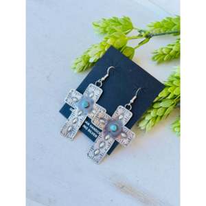 Pendientes Colgantes de Plata de Ley y Turquesa Kingman de Tim Yazzie, Diseño de Cruz, para Ocasiones Cristianas, Excelente Idea de Regalo - Product Image 3