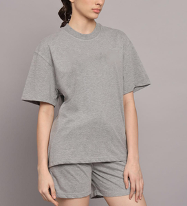 Ensemble de short de détente pour femmes |   Ensemble deux pièces en coton |   Tenue d'été assortie, personnalisation de la marque, faible MOQ - Product Image 2