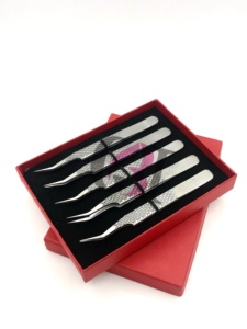 Pince à épiler professionnelle GETUP BROSONS IMPEX en acier inoxydable, à 45 degrés, avec grip diamanté, antimagnétique et antistatique, pour extensions de cils - Product Image 6