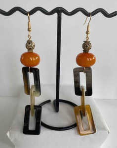 Pendientes de cuerno de búfalo individuales o a granel con joyería de moda de latón para mujer, mezcla étnica y contemporánea de glowin fashion - Product Image 2