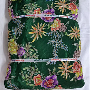 Tela Bordada con Flores de Crepé Puro y Hojas de Diseño, Estampado Posicional, Textil Natural para el Hogar, Diseñador Textil - Product Image 1