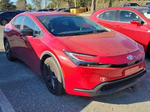 สภาพดีเยี่ยม รถยนต์มือสอง Toyota Prius LE ปี 2026 - Product Image 2