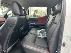 Toyota Tacoma SR5 d'occasion propre 2023 - Product Image 6