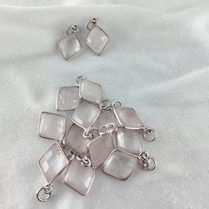 Colgante facetado de cuarzo rosa de Plata de Ley 925 con bisel chapado en oro, abalorio de rombo para la fabricación de joyas de piedra natal de octubre - Product Image 2