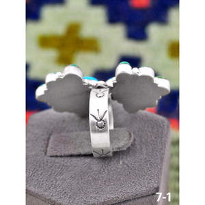 Bague ajustable artisanale Southwest Emerald Valley avec turquoise eau blanche et sertissage clos en argent sterling, idéale pour un cadeau - Product Image 3
