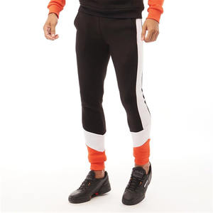 Chándales Personalizados al por Mayor de Alta Calidad, Ropa Deportiva para Hombre, Chándal Cómodo y Moderno para Hombre a Precio Económico - Product Image 4