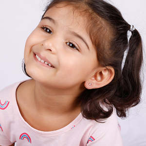 Pendientes de tuerca de flor rosa de oro rosa y bebé para niños, joyería elegante para niños - Product Image 5