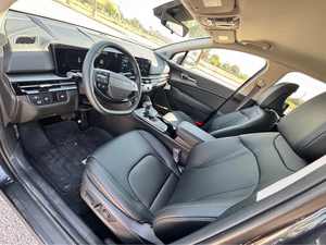 Kia Sportage EX Sport d'occasion propre, année 2026 - Product Image 3