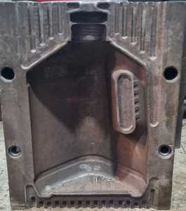 Premium Quality <b>Plastic</b> Cane Mold 1-10 Liter Blow <b>Mould</b> for Efficient Chemical Oil Water Production - Product Image 6