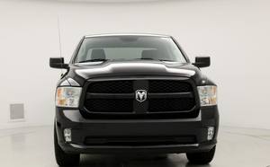 RAM 1500 Express Quad Cab RWD de Segunda Mano, Modelo 2018 - Product Image 4