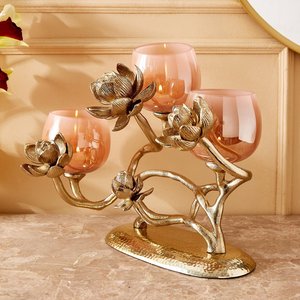 Fabricant OEM Bougeoir en aluminium de style candélabre avec plusieurs bras et finition vintage idéal pour les réglages de table dramatiques - Product Image 1