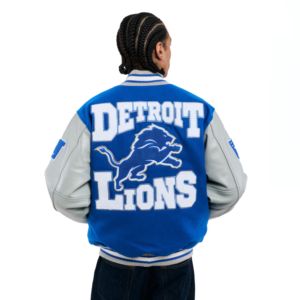 Blouson universitaire personnalisé 2025 pour homme, design JH, noir et bleu, en coton, avec boutons recouverts, idéal pour l'hiver - Product Image 4