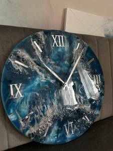 Horloge murale en résine de quartz faite à la main moderne avec affichage à aiguilles Style antique Décoration artistique pour salon - Product Image 5
