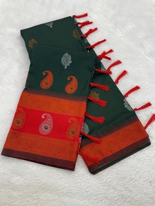 ราคาที่ถูกที่สุดสำหรับส่าหรีผ้าไหมสีชมพูกับเสื้อแฟนซีชุดปาร์ตี้งานแต่งงานแบบดั้งเดิมที่สวยงาม - Product Image 6