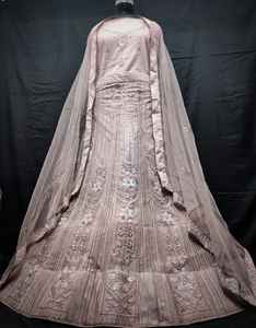 Lehenga Choli de Malla Bordada con Lentejuelas Pesadas, Falda de 3 m, Borde de Butti de 2.5 m, Dupatta de 1.2 m, Blusa para Fiestas de Verano e Invierno - Product Image 6