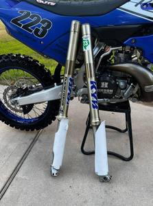 มีจำหน่ายรถมอเตอร์ไซค์ YZ250 ปี 2022 เครื่องยนต์ 2 จังหวะ รุ่นใหม่ - Product Image 2