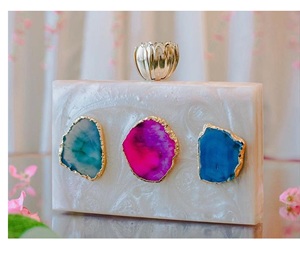 Sac à main en pierre dorée, artisanat indien, résine, pochette personnalisée pour femmes - Product Image 4