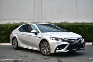 TOYOTA CAMRY-gasolina SE 2023, 2,5l - Product Image 2
