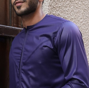 Ropa de hombre musulmán bata de manga larga Arabia Saudita Thobe Jubba hombre Pakistán Kaftan thobe islámico personalizado azul teñido o cuello - Product Image 4