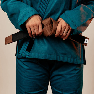 ชุดกิโมโน JJ GI ของผู้หญิงชุดออกกำลังกายแบบกำหนดเองได้ชุดกิโมโน JITSU ทนทานและระบายอากาศได้ดี - Product Image 4