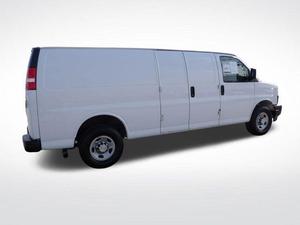 Chevrolet Express Cargo 2500 Extended RWD 2020 Usada en Buen Estado - Product Image 5