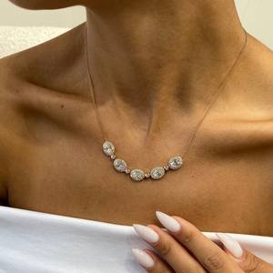 Élégant collier en or massif 14 carats avec diamants cultivés en laboratoire certifié 4.89 Ct IGI VVS Bijoux fins de qualité supérieure pour mariage à un prix inférieur - Product Image 3