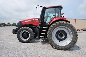 รถแทรกเตอร์มือสอง IH Magnum 340 Heavy Duty 4WD 20 แรงม้า แรงบิดสูง ประสิทธิภาพการทำงานยอดเยี่ยม เหมาะสำหรับพื้นที่เกษตรขนาดใหญ่ พร้อมขาย - Product Image 6