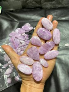 100% Natural Pink Kunzite Cabochon Mix en forma de piedras preciosas sueltas para la fabricación de joyas - Product Image 3
